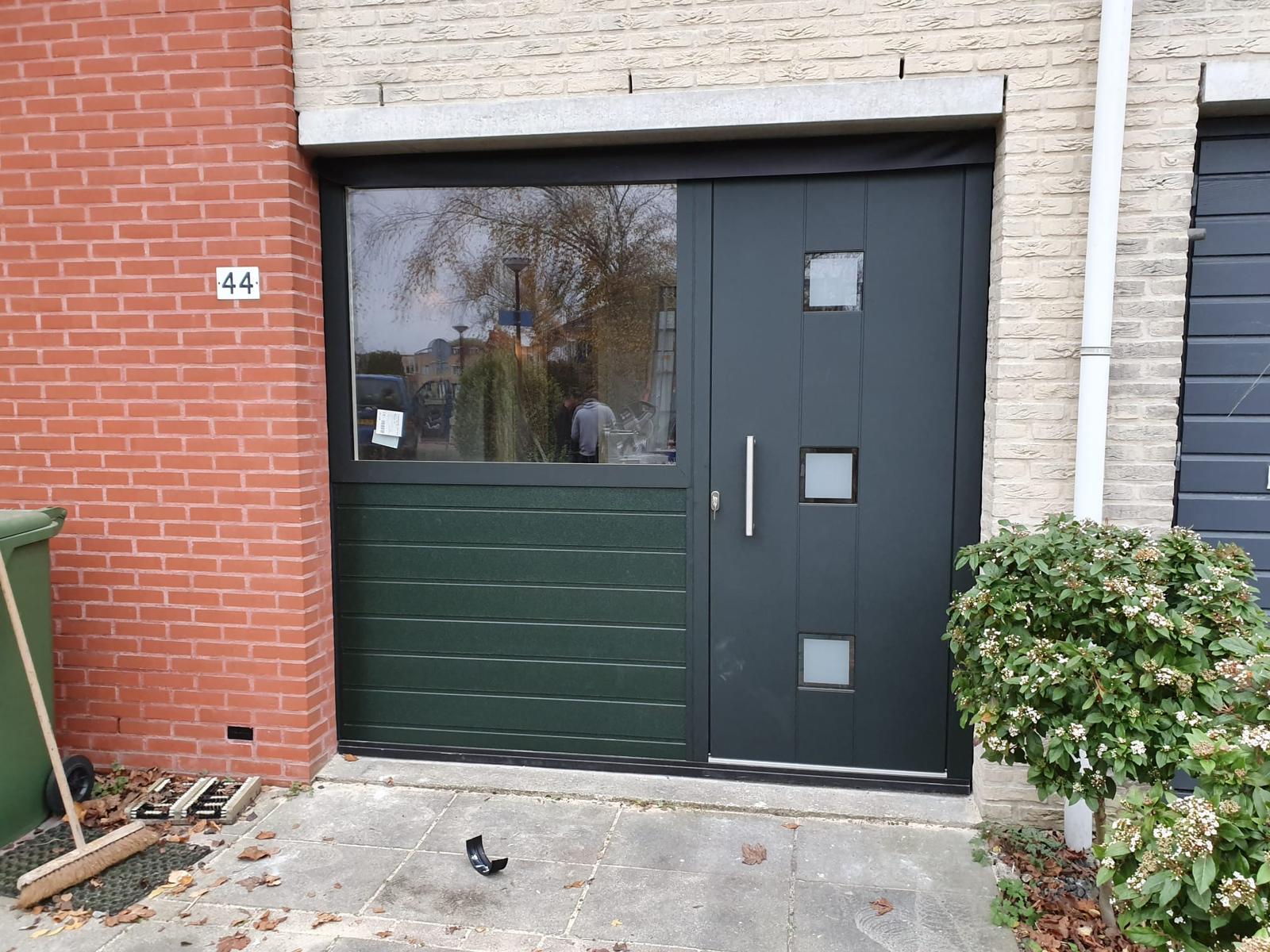 Brede schuifpui vierdelig antraciet